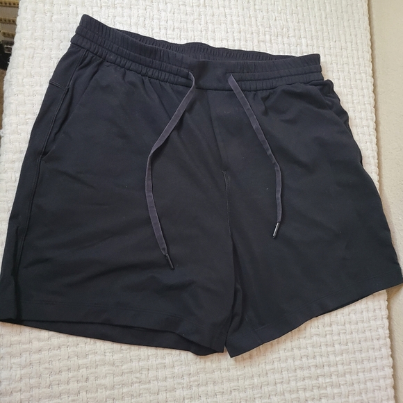 Lululemon Athletica Black Men's Shorts Size M - Picture 1 of 9